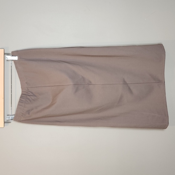 NWT Tahari Pencil Skirt In‎ Smokey Taupe Size Small - Picture 3 of 10